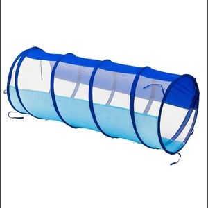 Kids play tent. Ocean